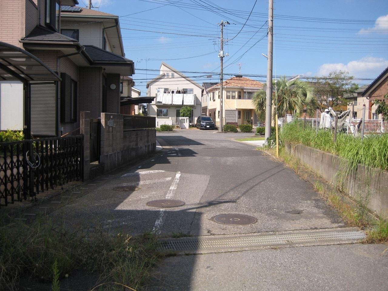 松ヶ島中古住宅　前面道路